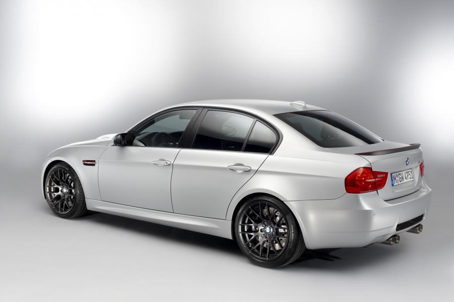  BMW M3 CRT 2011 года  (фото 54 из 76)